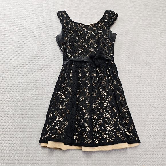 Women's Pompous Girly Lace overlay Dress Size‎ Small Cute - Picture 1 of 14